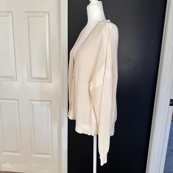 Elizabeth & James Open Knit Cardigan in Neutral Cream Beige Button Up 
Size XXL - Picture 2 of 12
